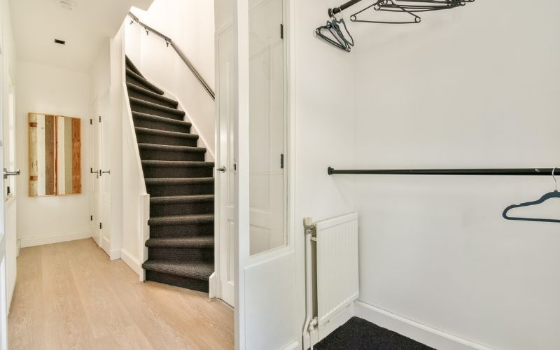 Space-Saving Stairs