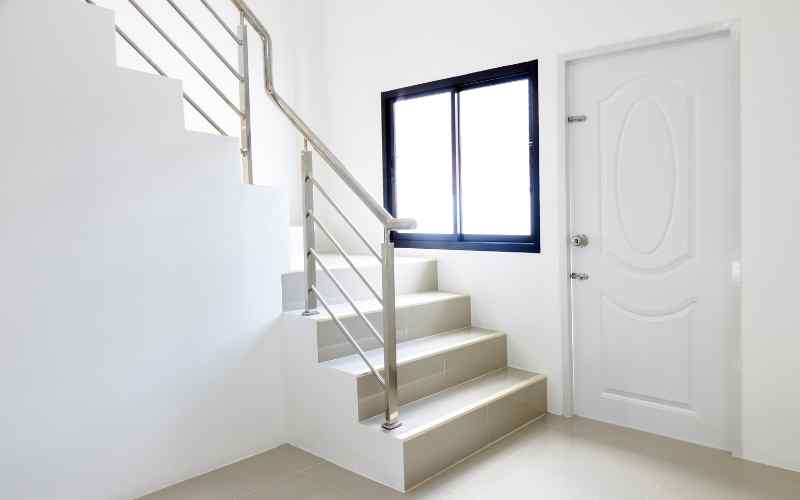 Lower-Height Child Handrails